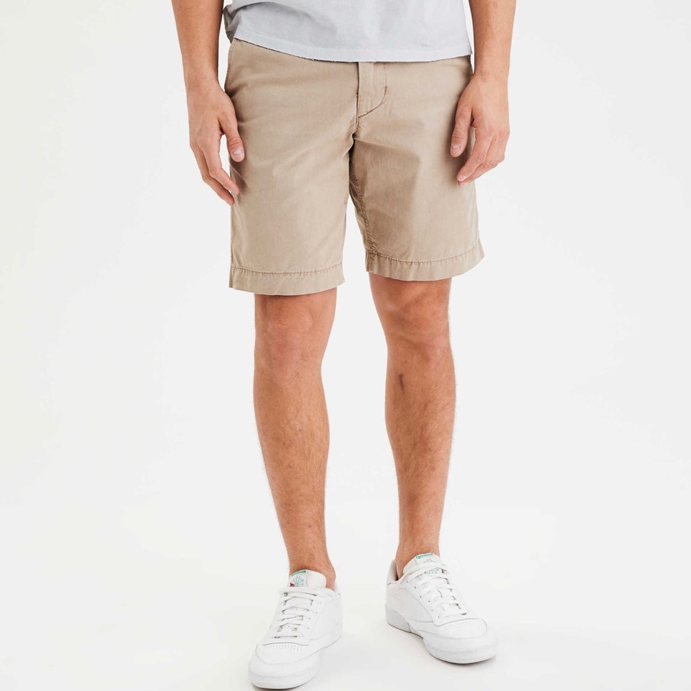 AMERICAN EAGLE Longer Lenght Khaki Short